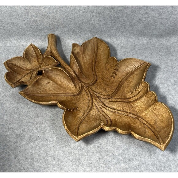 Hand-Carved Wood Bowl Fruit Basket With Carved Leaves Handle Centerpiece MCM Vtg - Picture 12 of 12